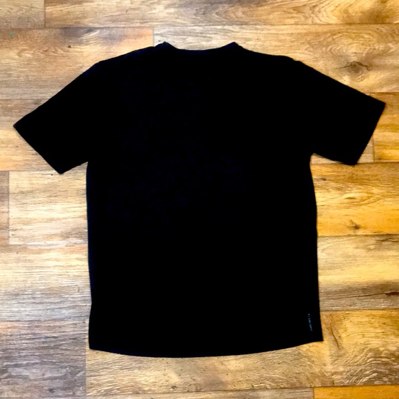 North Face FlashDry Mens Black Performance Shirt - Picture 2 of 5